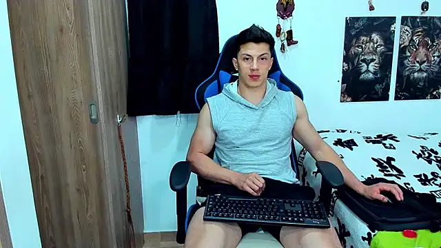 Snapshot of javiersexymann chatting on February 10, 2025, 11:55 pm javiersexymann online show from February 10, 2025, 11:55 pm