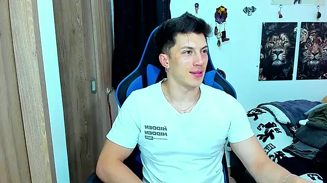 Snapshot of javiersexymann chatting on February 16, 2025, 10:21 pm javiersexymann online show from February 16, 2025, 10:21 pm