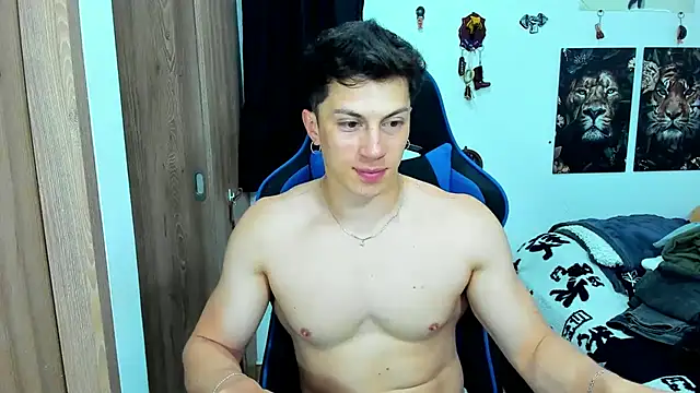 Snapshot of javiersexymann chatting on February 17, 2025, 1:25 am javiersexymann online show from February 17, 2025, 1:25 am