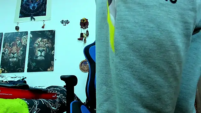 Snapshot of javiersexymann chatting on March 8, 2025, 11:49 pm javiersexymann online show from March 8, 2025, 11:49 pm