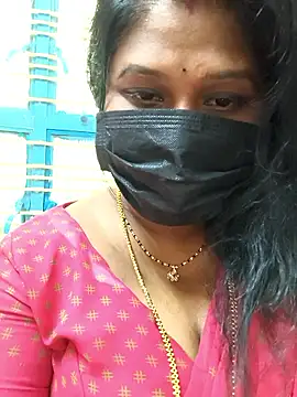 Snapshot of chaitara-reddy chatting on April 18, 2026, 8:40 am chaitara-reddy online show from April 18, 2026, 8:40 am