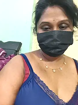 Snapshot of chaitara-reddy chatting on April 29, 2026, 5:30 pm chaitara-reddy online show from April 29, 2026, 5:30 pm