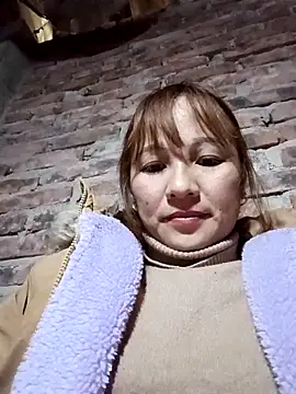 Mini3333 online show from February 3, 2026, 6:22 am