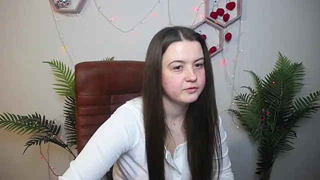 MavkaCute online show from April 17, 2026, 6:22 pm