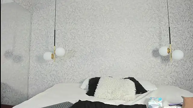 shumy angels online show from December 19, 2025, 12:12 pm