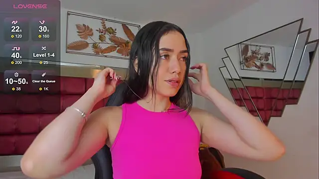 SaraWagner  online show from December 18, 2025, 12:06 am