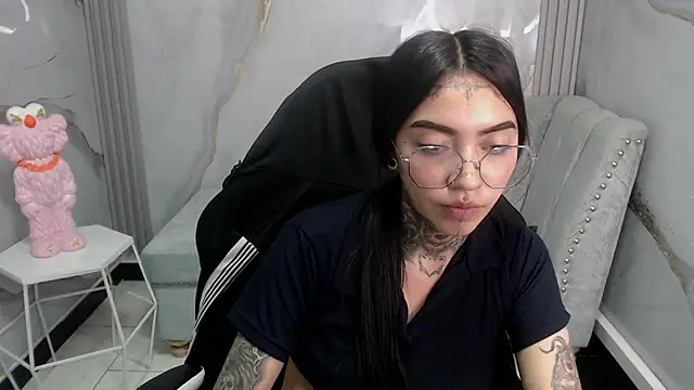 Snapshot of Ashley_Blum_v chatting on October 25, 2025, 1:13 am Ashley Blum v online show from October 25, 2025, 1:13 am