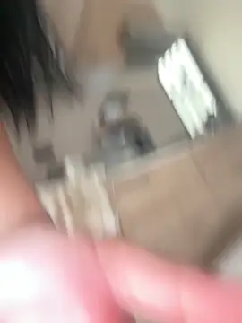 MacaW09 online show from April 8, 2026, 10:10 pm