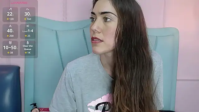 danna7cute online show from December 19, 2025, 9:11 pm