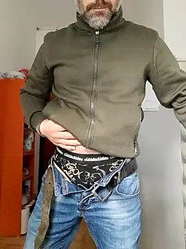 Snapshot of Peolin chatting on November 15, 2025, 12:45 pm Peolin online show from November 15, 2025, 12:45 pm