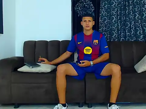 Snapshot of jefferson_exotic21 chatting on November 25, 2025, 4:45 am jefferson exotic21 online show from November 25, 2025, 4:45 am