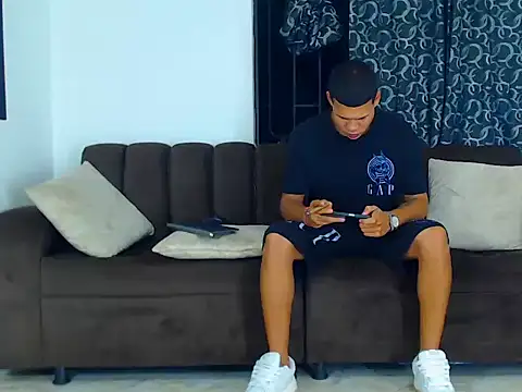 Snapshot of jefferson_exotic21 chatting on November 26, 2025, 4:57 am jefferson exotic21 online show from November 26, 2025, 4:57 am