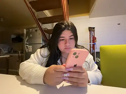 Snapshot of Tukatita69 chatting on April 28, 2026, 2:27 am Tukatita69 online show from April 28, 2026, 2:27 am