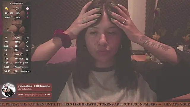 gigifontaine   online show from September 25, 2025, 12:03 am