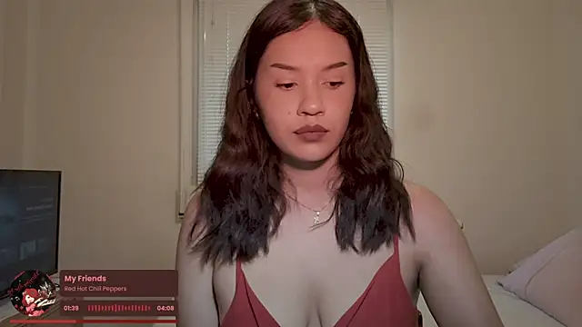 Snapshot of gigifontaine__ chatting on May 25, 2026, 8:20 am gigifontaine online show from May 25, 2026, 8:20 am