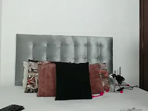 DaiishaWolf online show from November 7, 2025, 8:09 pm