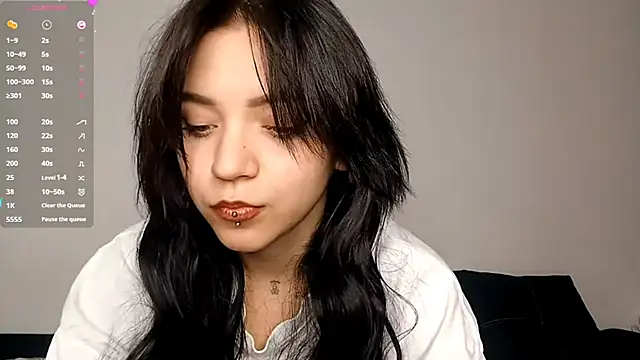 MelodeeCazel online show from September 17, 2025, 10:39 am