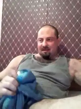 Snapshot of _NEREZA_ chatting on November 26, 2025, 5:03 pm NEREZA online show from November 26, 2025, 5:03 pm