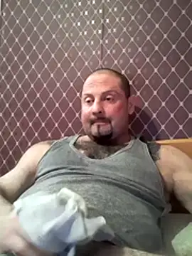 Snapshot of _NEREZA_ chatting on April 18, 2026, 7:58 pm NEREZA online show from April 18, 2026, 7:58 pm
