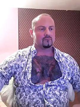 Snapshot of _NEREZA_ chatting on May 6, 2026, 9:20 pm NEREZA online show from May 6, 2026, 9:20 pm