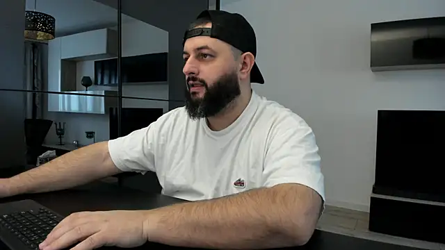 Snapshot of DravenPeak chatting on February 17, 2026, 1:29 pm DravenPeak online show from February 17, 2026, 1:29 pm