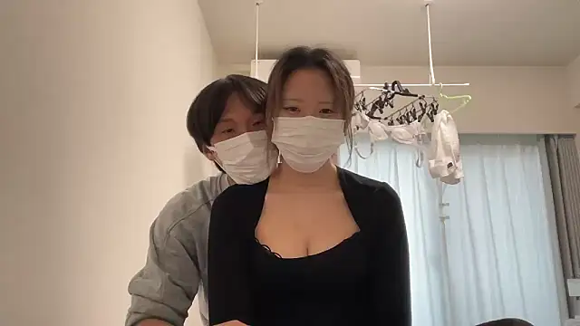 Snapshot of reon_reonreon chatting on November 18, 2025, 5:01 am reon reonreon online show from November 18, 2025, 5:01 am