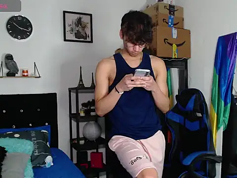 Snapshot of Gael_Jones chatting on September 10, 2025, 7:41 am Gael Jones online show from September 10, 2025, 7:41 am