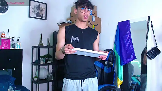 Snapshot of Gael_Jones chatting on October 5, 2025, 5:39 am Gael Jones online show from October 5, 2025, 5:39 am