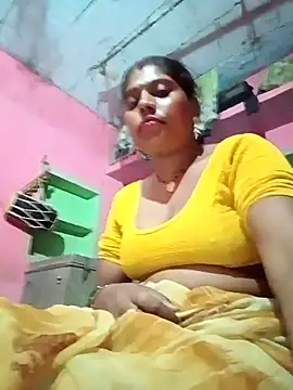 Snapshot of sanjna_sharmaa chatting on September 18, 2025, 3:03 pm sanjna sharmaa online show from September 18, 2025, 3:03 pm