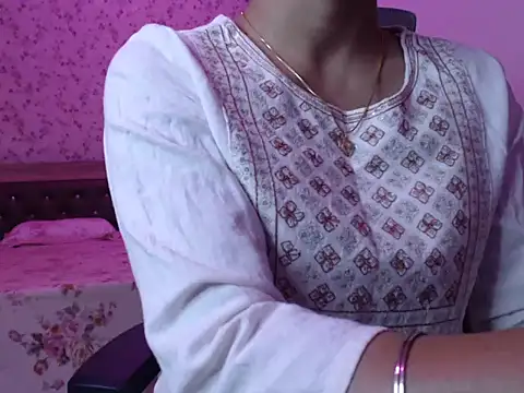 Snapshot of snow_white123 chatting on November 22, 2025, 9:03 pm snow white123 online show from November 22, 2025, 9:03 pm