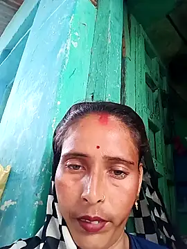 Snapshot of Arti13A chatting on June 25, 2026, 12:32 am Arti13A online show from June 25, 2026, 12:32 am