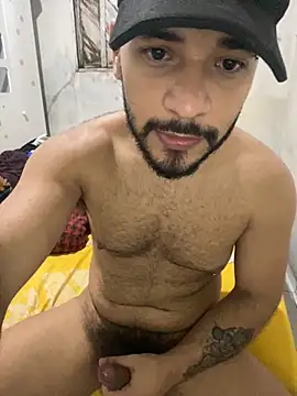 spiderfindom online show from September 24, 2025, 5:22 am