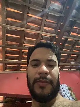 Snapshot of spiderfindom chatting on July 5, 2026, 4:25 pm spiderfindom online show from July 5, 2026, 4:25 pm