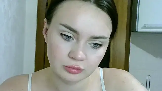 Snapshot of Bonny_Candy chatting on October 28, 2025, 8:55 pm Bonny Candy online show from October 28, 2025, 8:55 pm