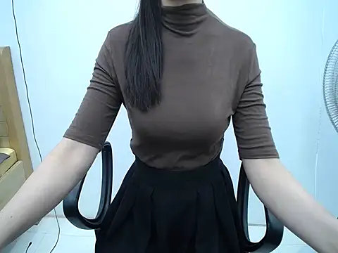 Snapshot of _Lady- chatting on May 19, 2026, 6:58 pm Lady- online show from May 19, 2026, 6:58 pm
