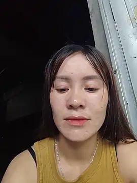 TinTim02 online show from May 20, 2026, 5:02 am