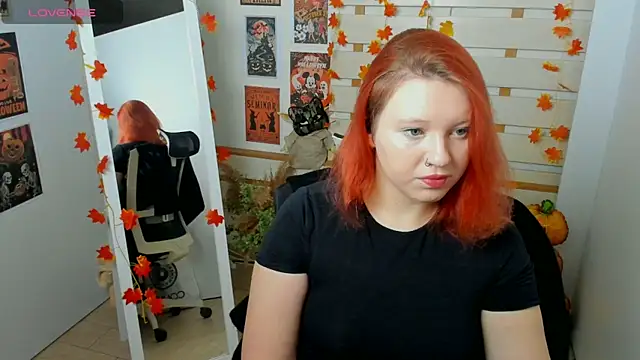 ScarletVixen  online show from October 18, 2025, 6:30 pm