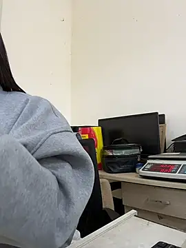 thaoyeuuu online show from December 15, 2025, 6:39 am