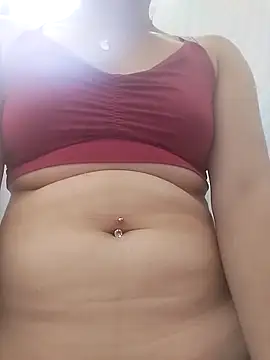 Snapshot of Dahiaa_hot chatting on October 5, 2025, 7:34 pm Dahiaa hot online show from October 5, 2025, 7:34 pm