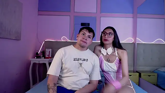 Ethan N Abby online show from September 15, 2025, 8:42 pm