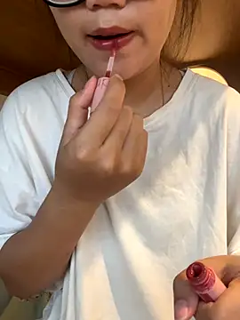 bunny b4nny online show from September 30, 2025, 9:14 am