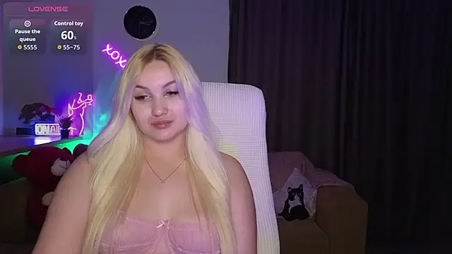 Snapshot of adrelaxina chatting on May 10, 2026, 8:14 pm adrelaxina online show from May 10, 2026, 8:14 pm