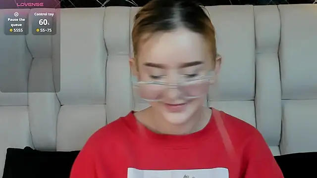 kristal joi dl online show from November 27, 2025, 1:02 pm