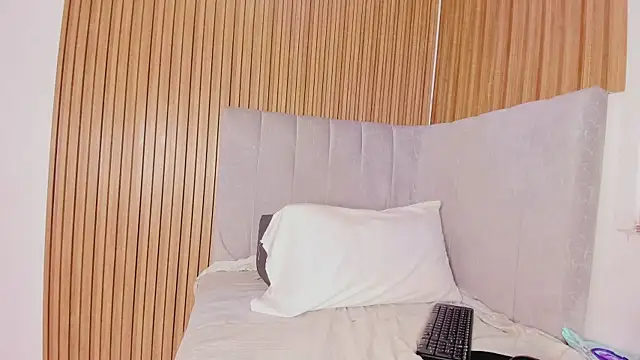 abby swith41 online show from February 17, 2026, 1:29 pm