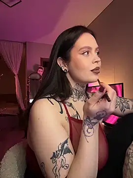 Snapshot of Mariiiiiway chatting on April 10, 2026, 7:29 pm Mariiiiiway online show from April 10, 2026, 7:29 pm