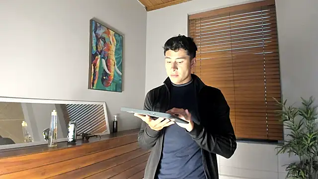 AustinJones  online show from November 12, 2025, 7:13 pm