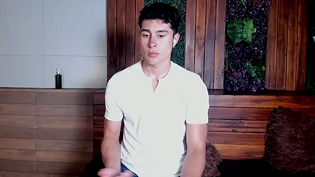Snapshot of AustinJones_ chatting on January 18, 2026, 7:17 pm AustinJones online show from January 18, 2026, 7:17 pm