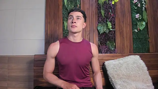 Snapshot of AustinJones_ chatting on April 8, 2026, 7:58 pm AustinJones online show from April 8, 2026, 7:58 pm