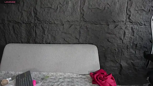 MistressMariam  online show from October 25, 2025, 9:31 pm