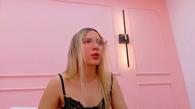 MaddieTease online show from December 20, 2025, 1:29 pm